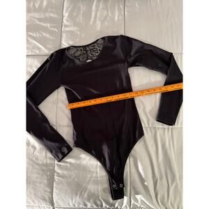 Lulus lace open back‎ black bodysuit sz M/L